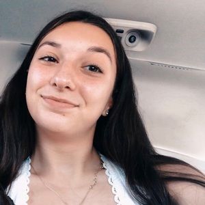 Meet your Posher, Gia